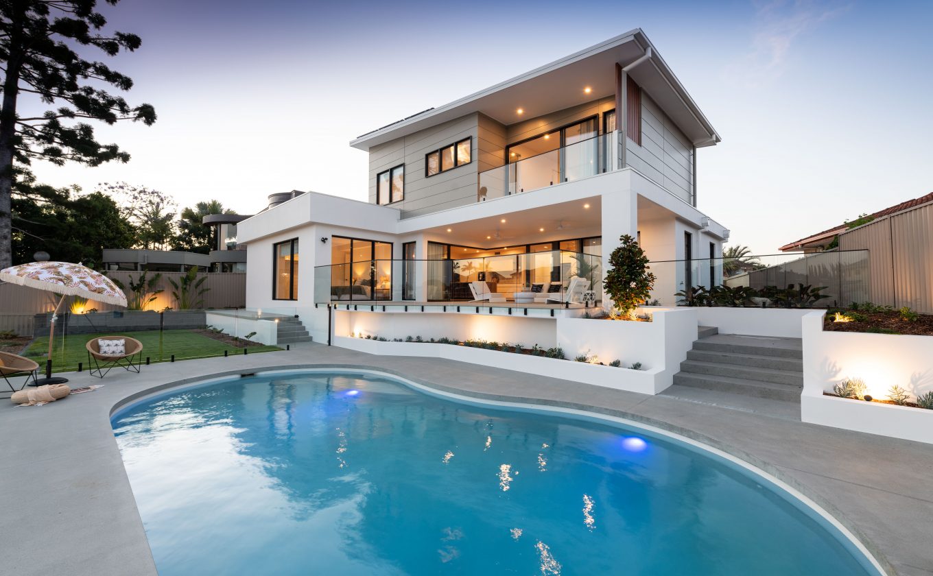 Luxury Benowa Waters Waterfront Home